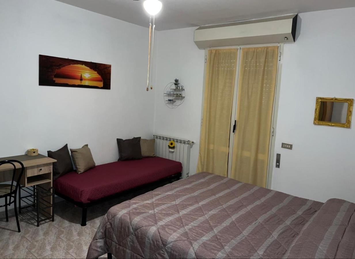 B&B Il Girasole Ortonovo Exterior foto