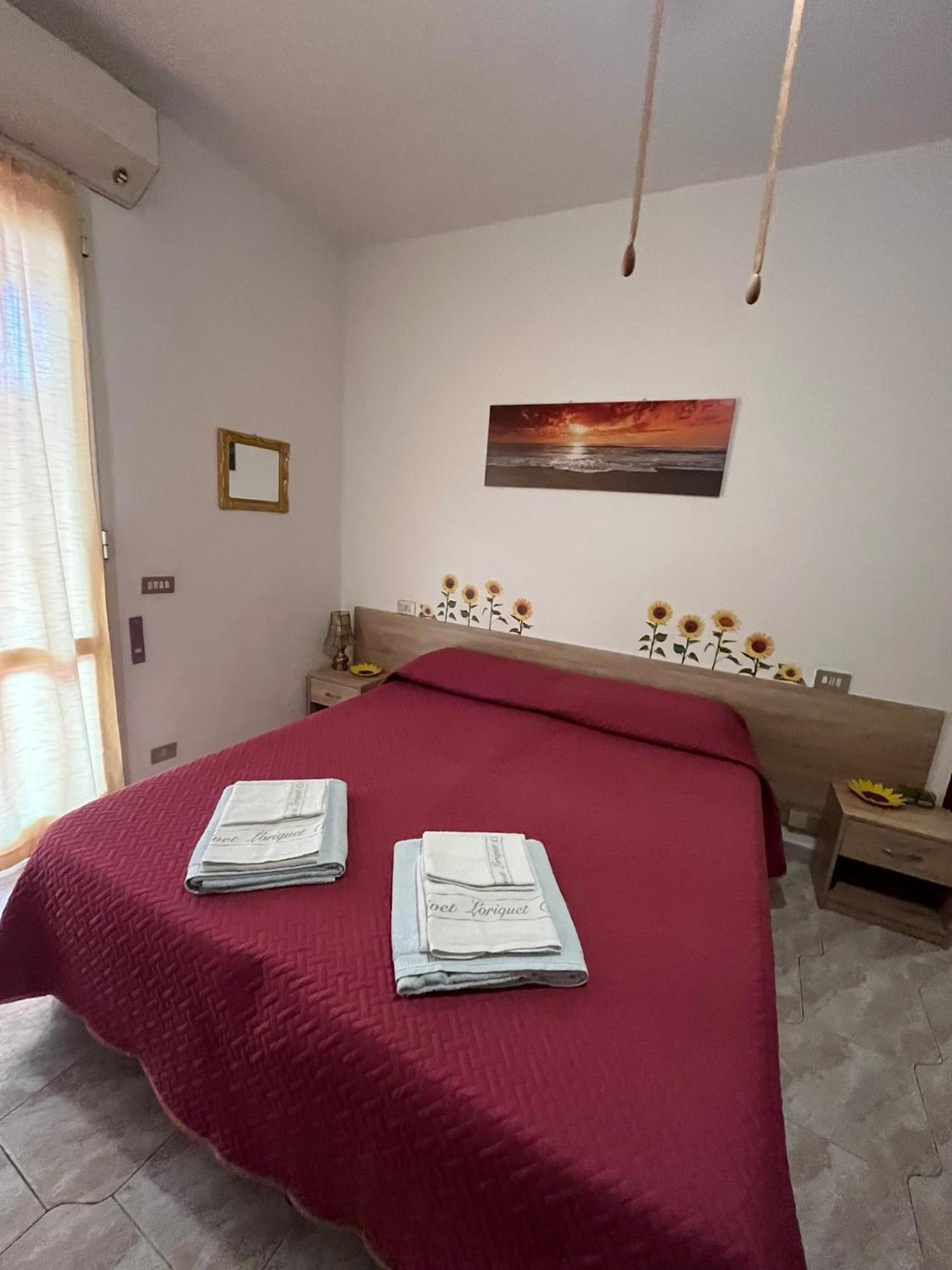 B&B Il Girasole Ortonovo Exterior foto